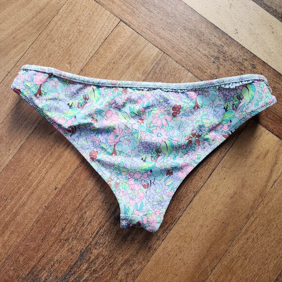 Victoria's Secret "The Cheeky" Floral Bikini Bottom Size Small - Picture 10 of 10